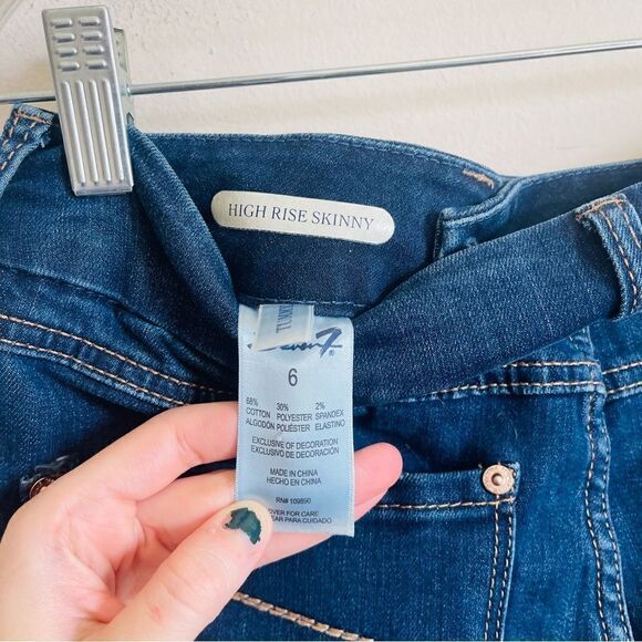 SEVEN7 High Rise Skinny Tummyless Dark Wash Distressed Jeans 6 - Picture 8 of 10